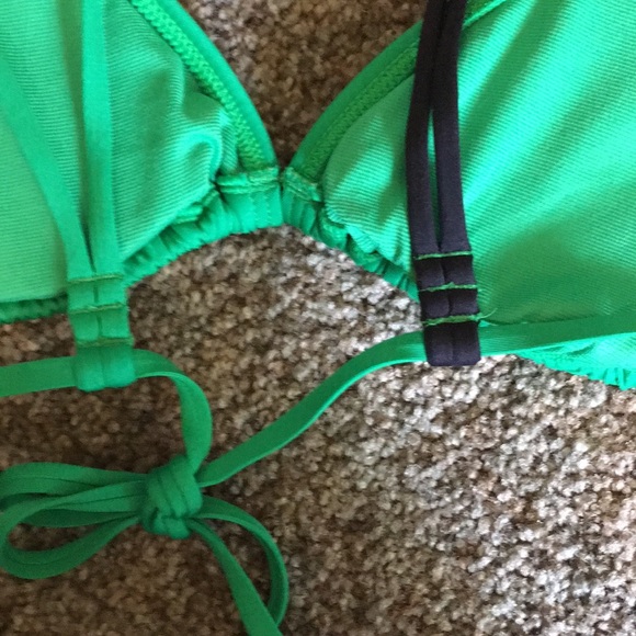 Volcom bikini set - Picture 5 of 8